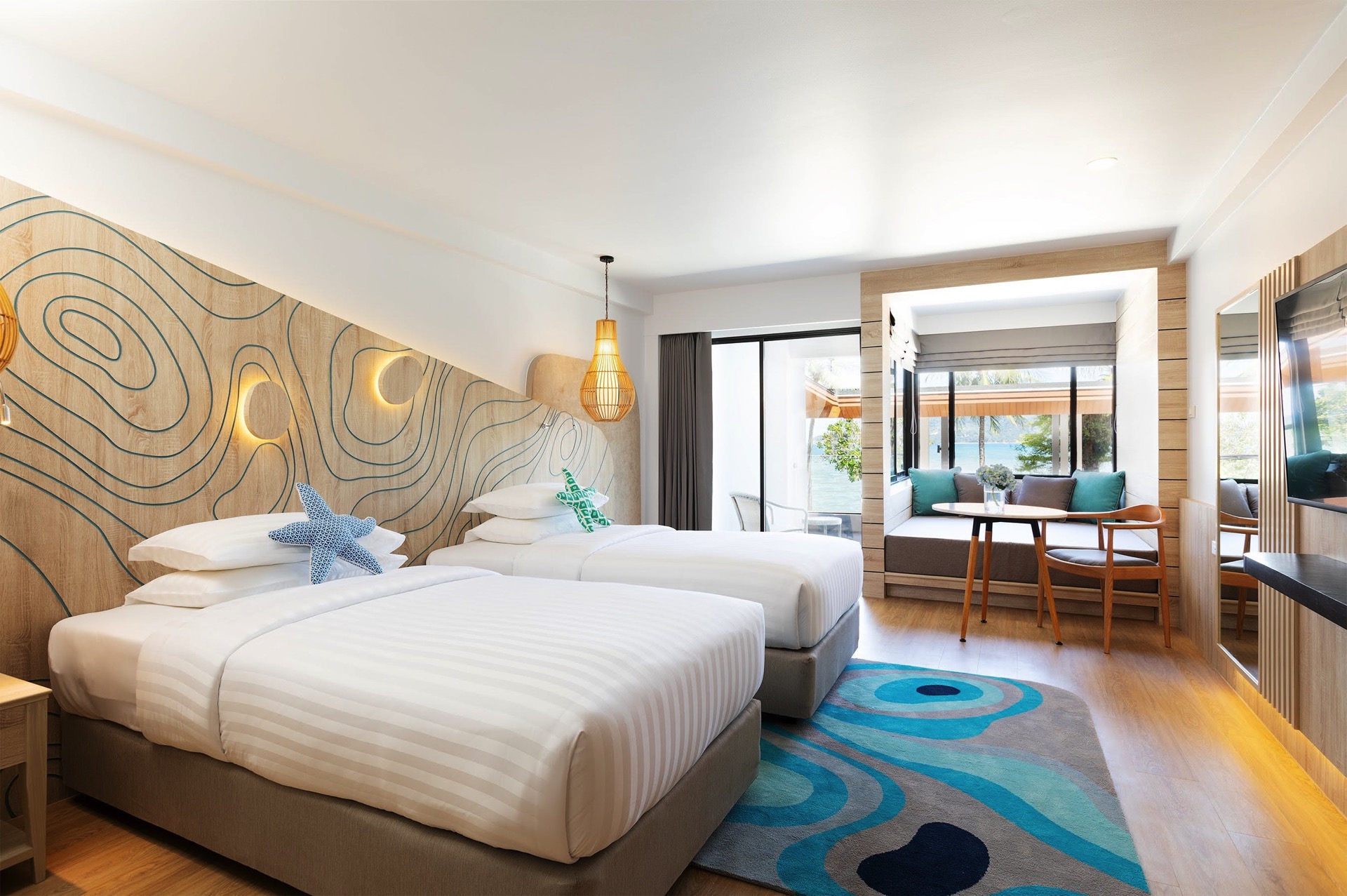 Deluxe Balcony Seaview 1